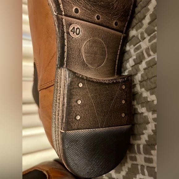 L’idea by Lori Jessy Chelsea Boots - Picture 13 of 15